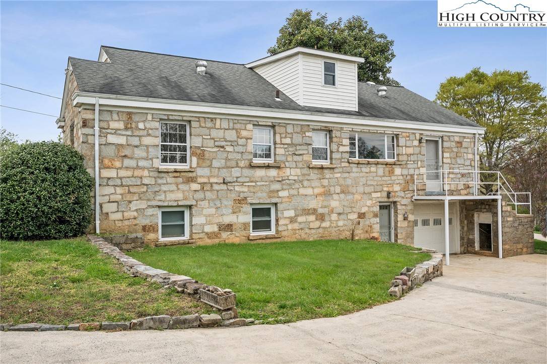 Valdese, NC 28690,112 NE Bleynat ST