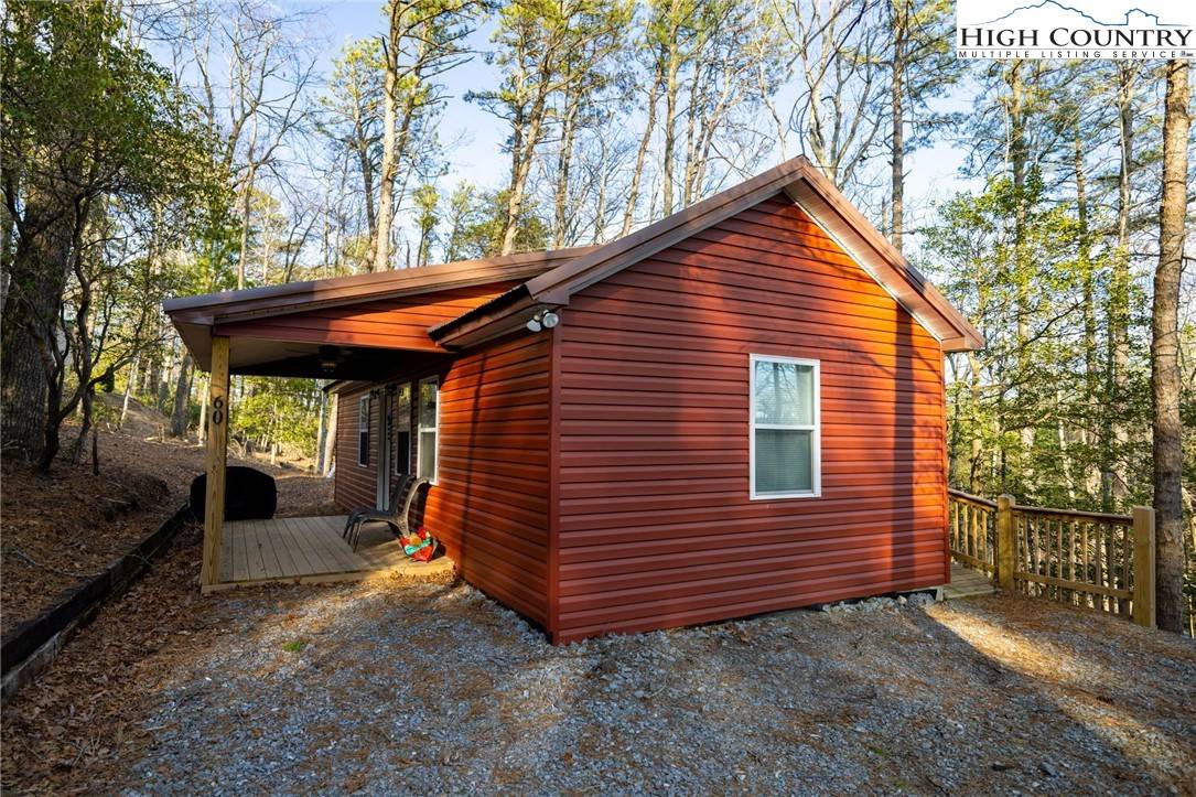 Glade Valley, NC 28627,60 Araniska RD