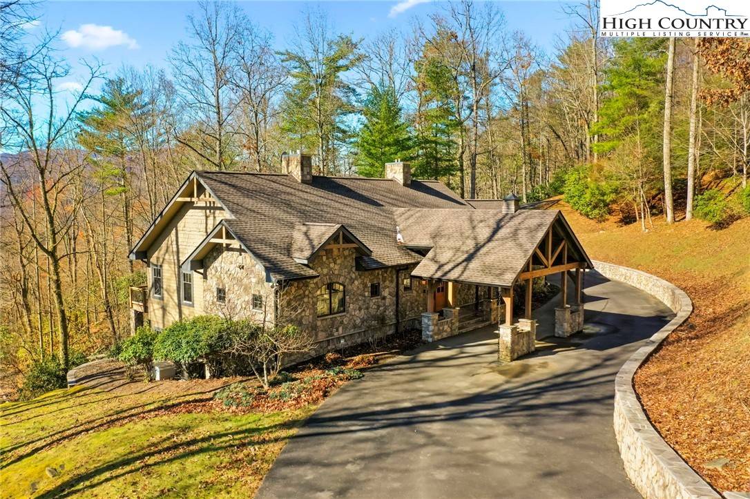 Vilas, NC 28692,284 Lucky Leaf LN