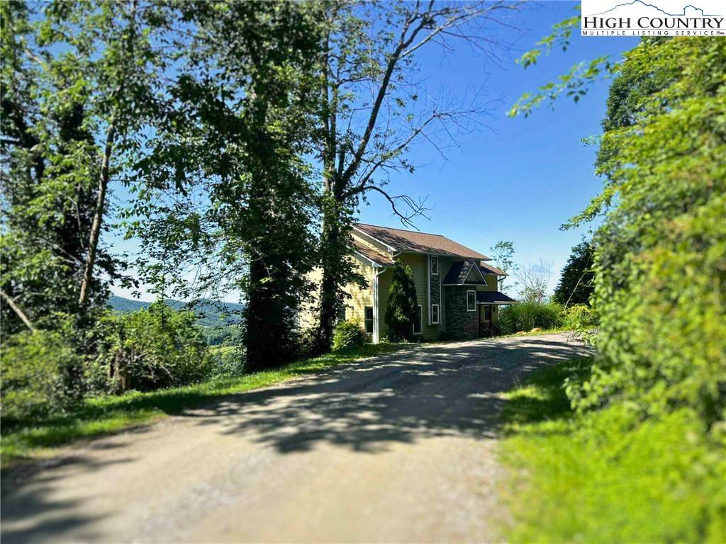 Sparta, NC 28675,1395 Tom's Knob