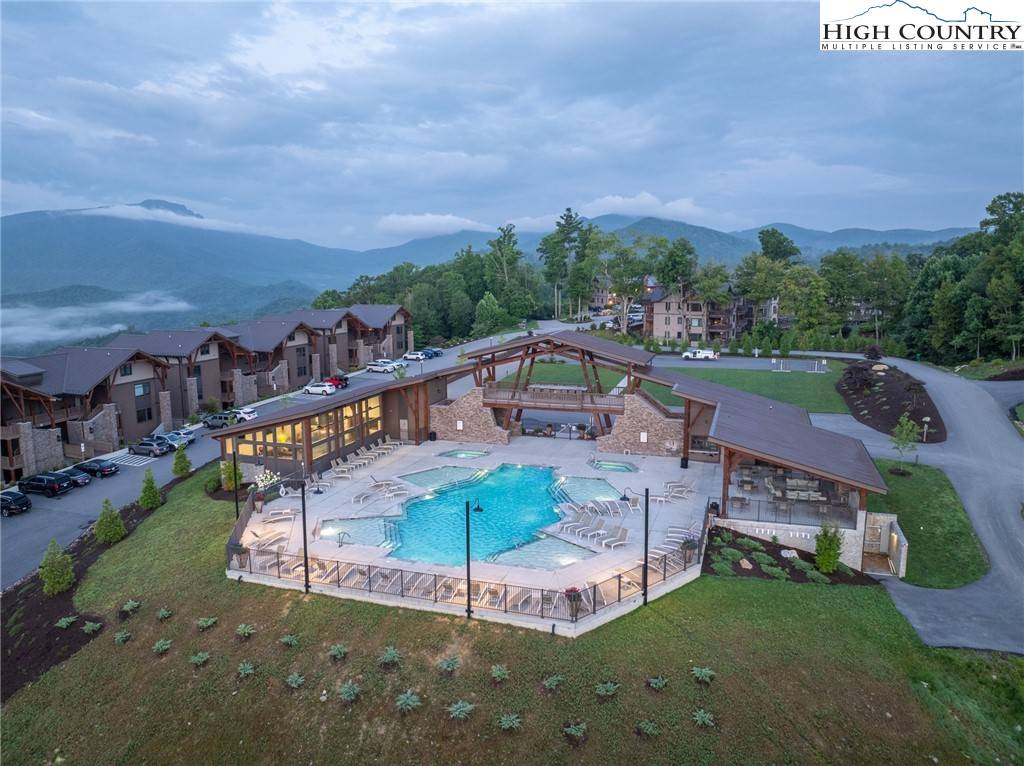 Banner Elk, NC 28604,323 Indian Paintbrush DR #R331