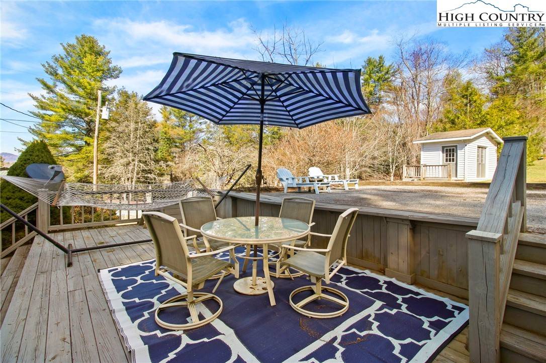 Newland, NC 28657,33 Royal Pines LOOP