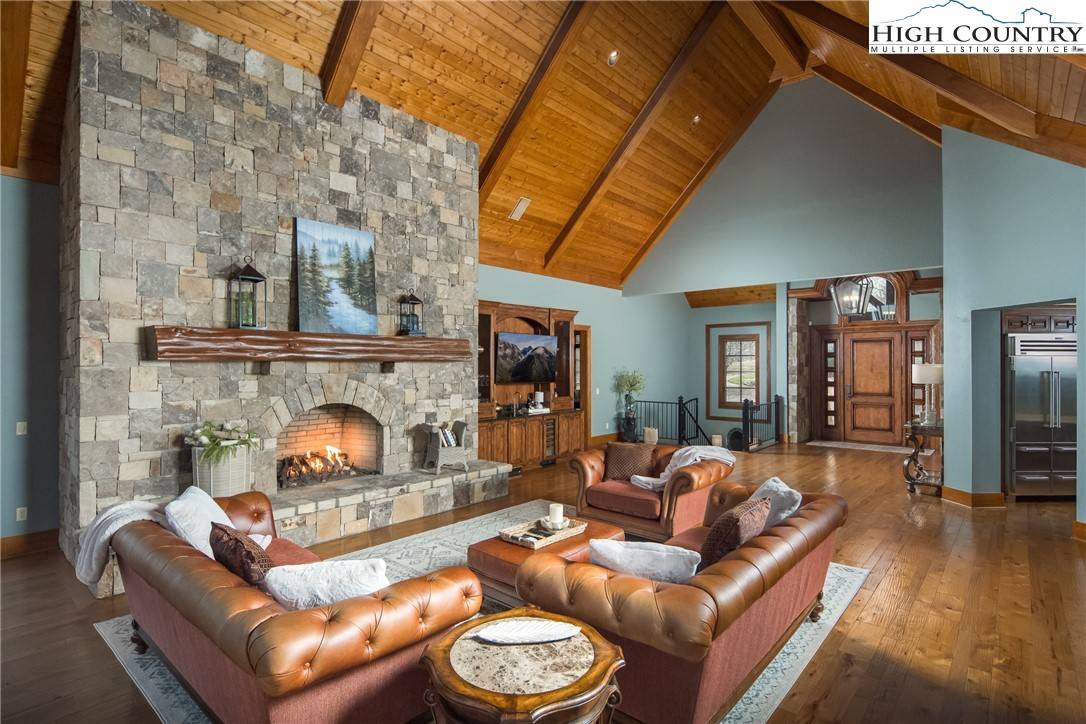 Boone, NC 28607,2054 Reynolds Pkwy
