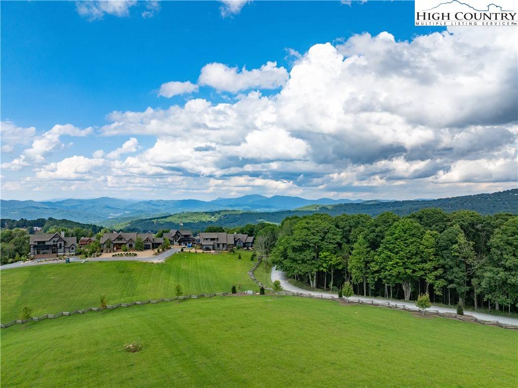 Elk Park, NC 28604,RS1 Skywest Pkwy