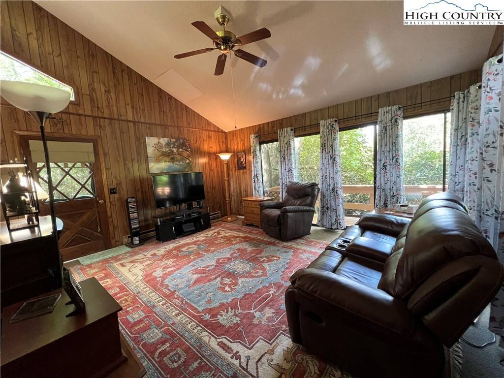 Newland, NC 28657,481 Highland Hills RD