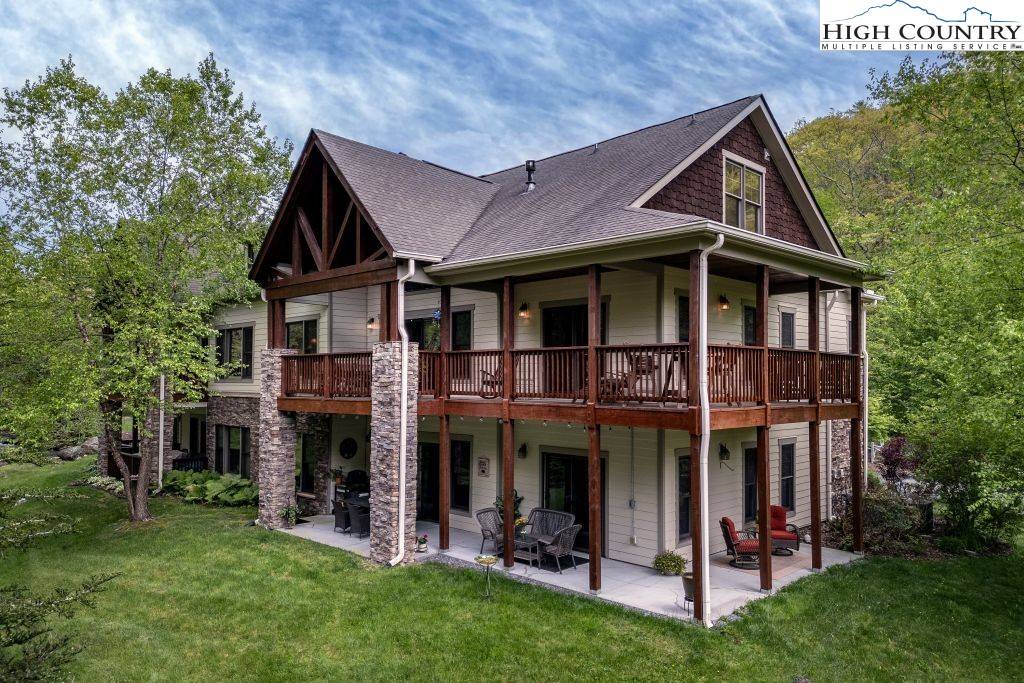 Banner Elk, NC 28604,1645-A Balm Highway HWY #11 A