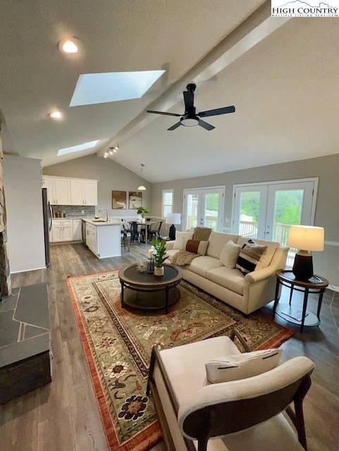 Roaring Gap, NC 28668,30 Village RD #101