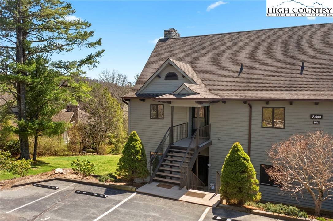 Blowing Rock, NC 28605,934-1 Chetola Lake DR #1