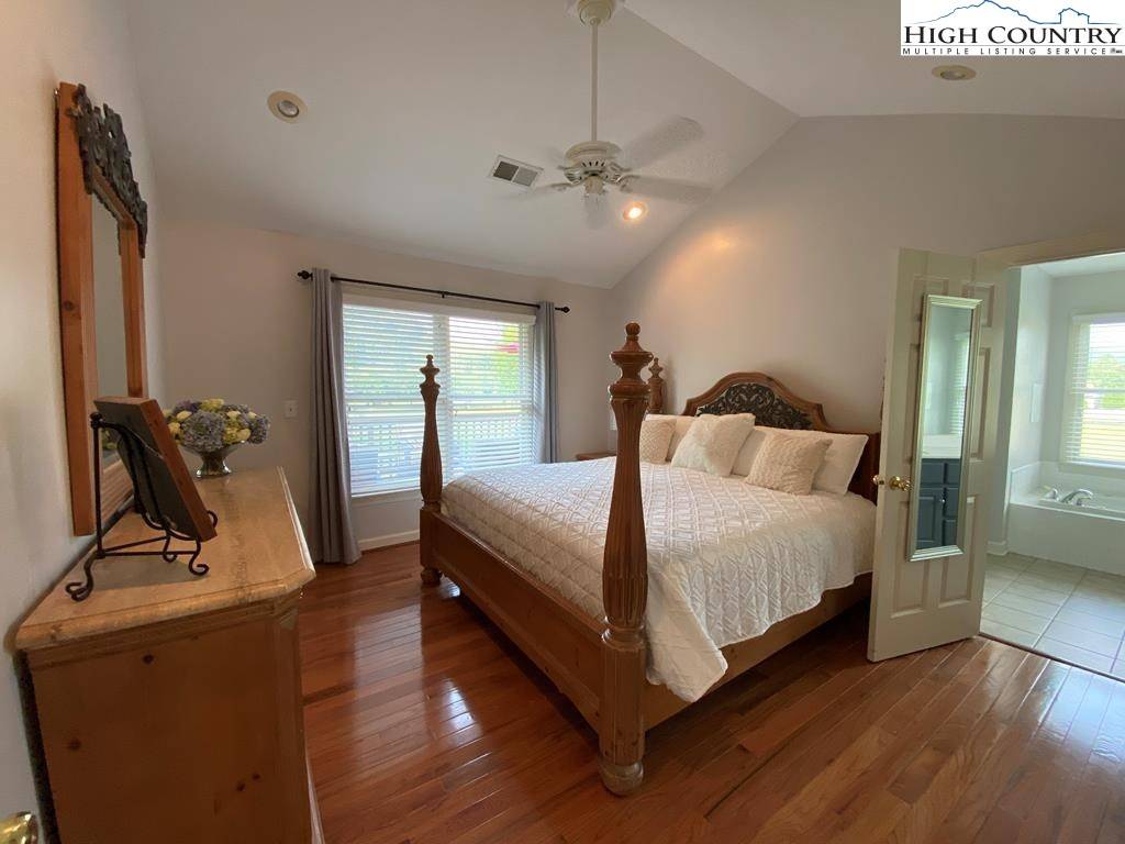 Jefferson, NC 28640,312 Glenwood DR