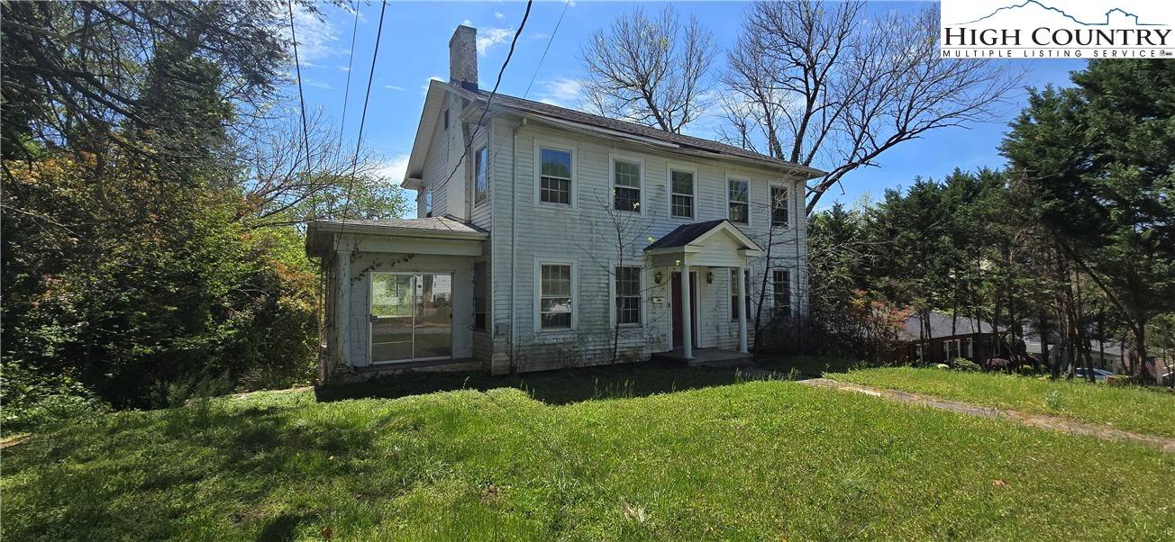 Lenoir, NC 28645,1407 NW Mimosa LN