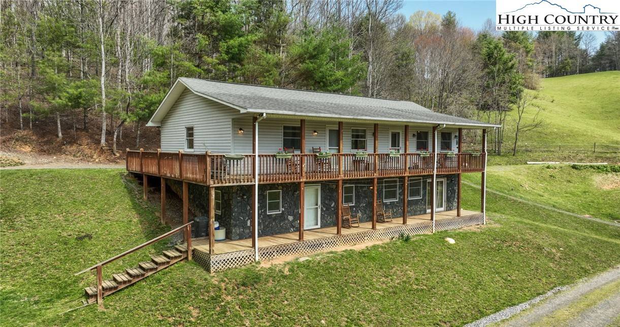 Lansing, NC 28643,669 Glenn King RD