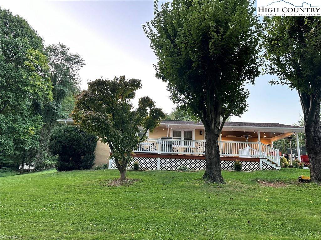 Sparta, NC 28675,368 Westview DR