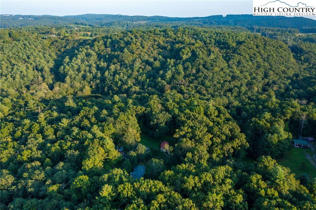 Glade Valley, NC 28627,290 Stardust LN