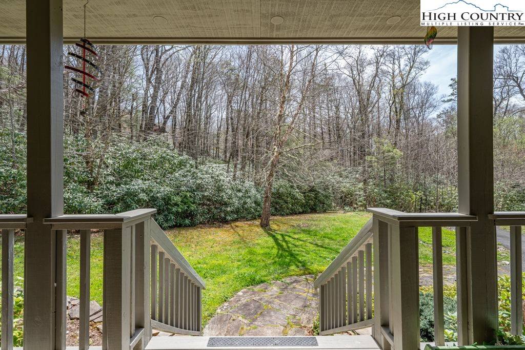 Linville, NC 28605,163 Old Hickory LN