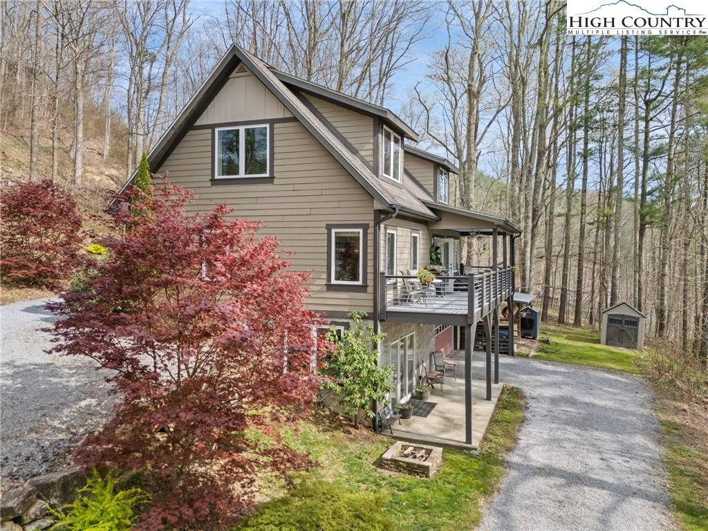 Newland, NC 28657,291 Apache ST