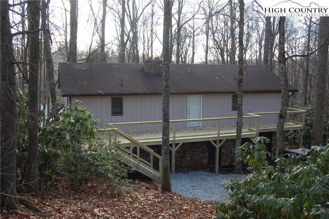 Newland, NC 28657,114 Lady Slipper LOOP