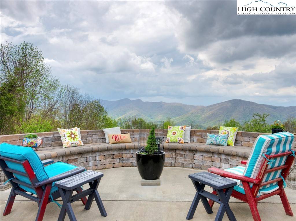 West Jefferson, NC 28694,899 Lauren LN