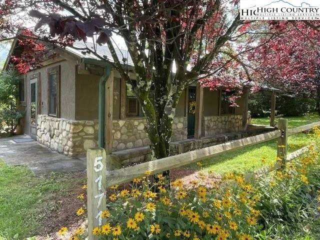 Collettsville, NC 28611,5171 Edgemont RD