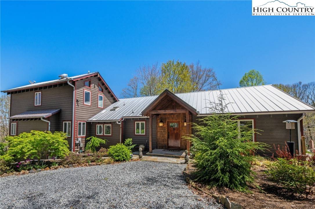 Banner Elk, NC 28604,792 Pigeon Roost RD