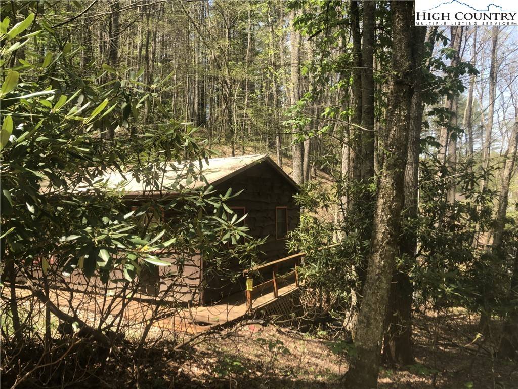 West Jefferson, NC 28694,173 Woodstock DR
