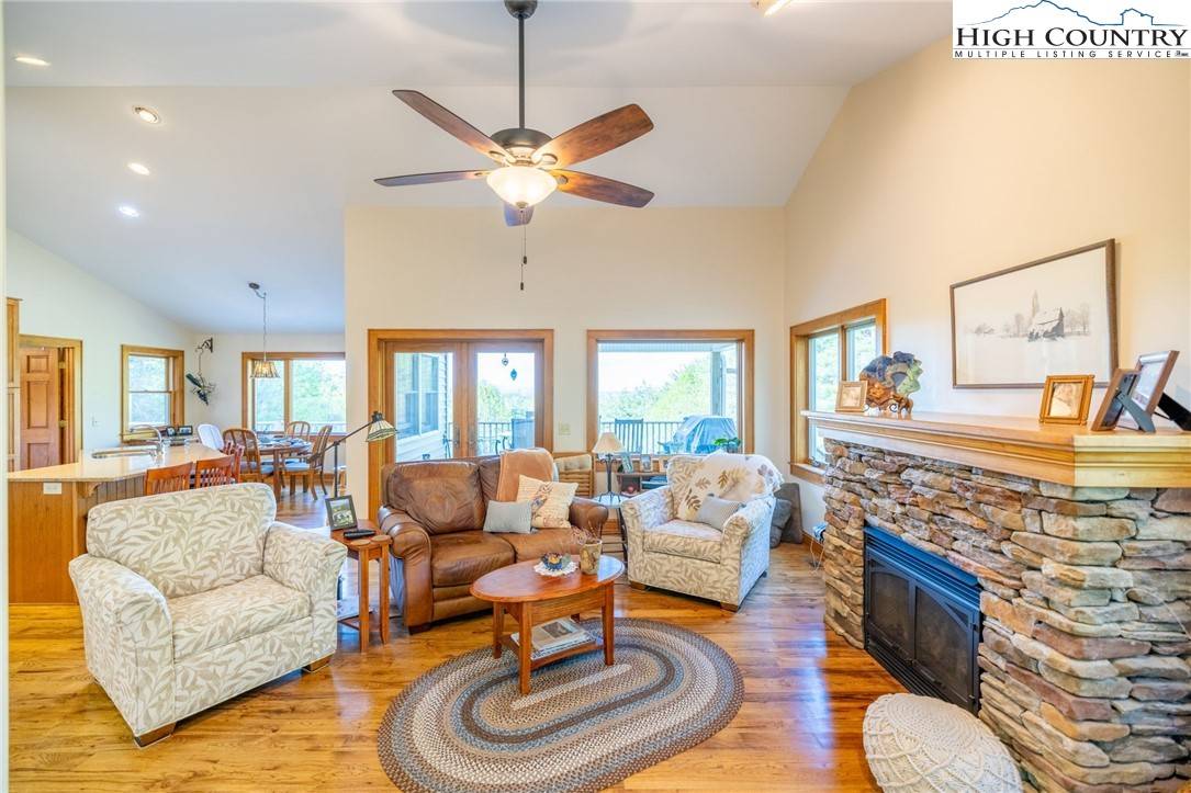 Sparta, NC 28675,958 Alta Vista LN