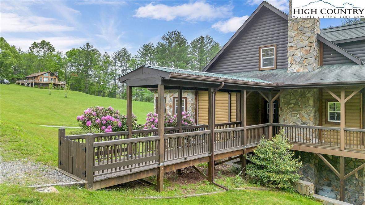 Piney Creek, NC 28663,191 Tristate Knoll