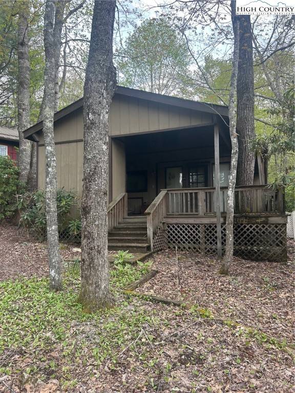 Newland, NC 28657,210 Laurel LN