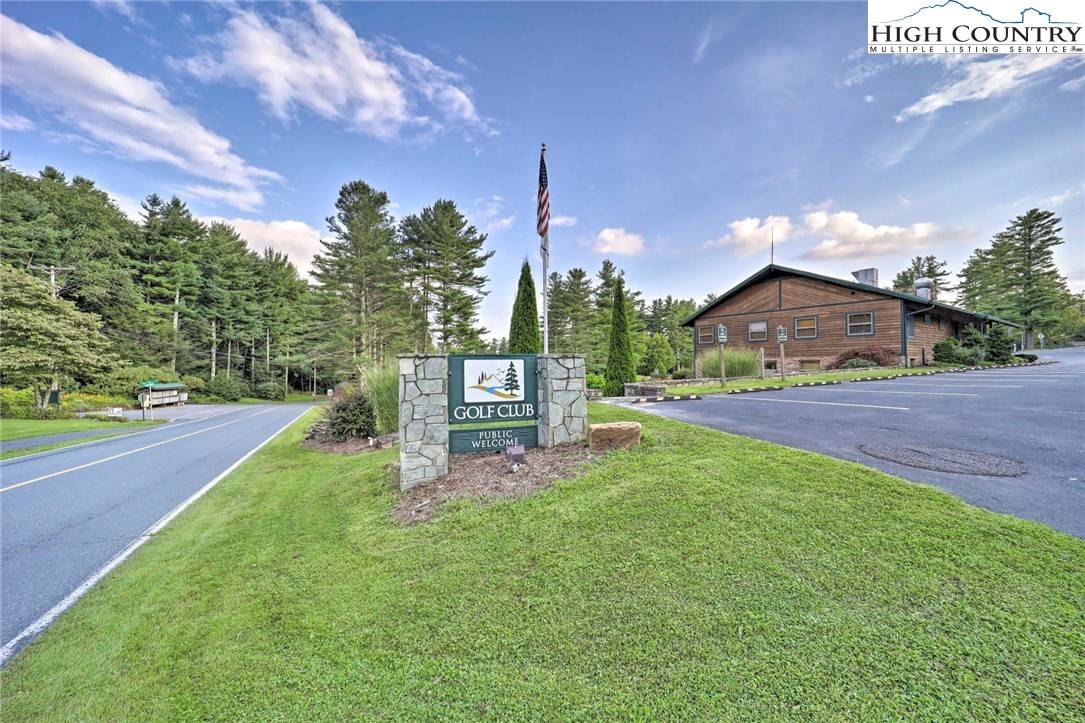 Newland, NC 28657,136 Ivy RD