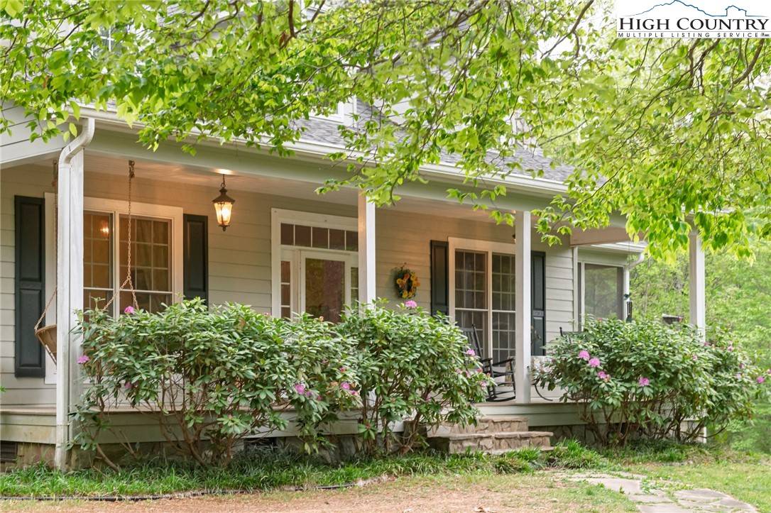 Lenoir, NC 28645,4398 Mud Puddle LN