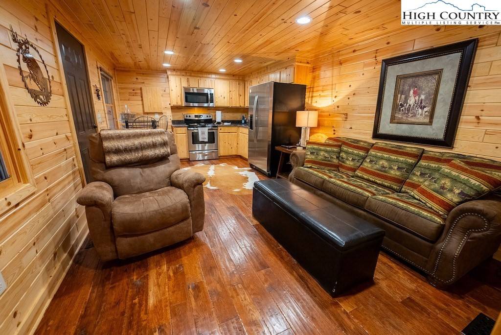Moravian Falls, NC 28654,1845 Hose RD