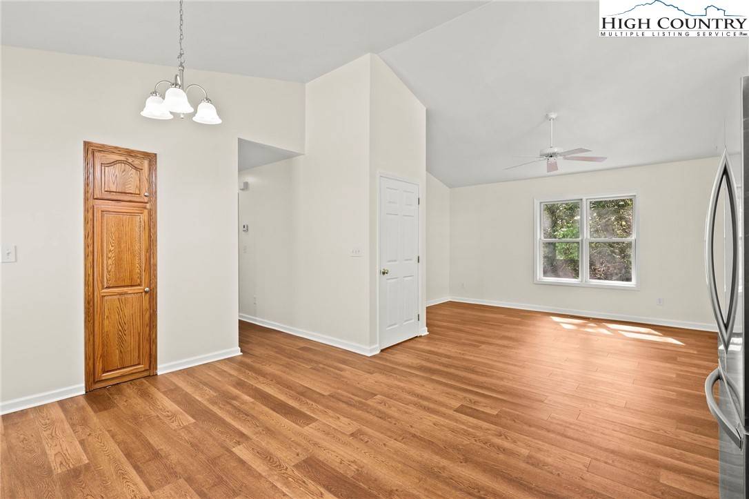 Newland, NC 28657,144 Jack Pine LOOP