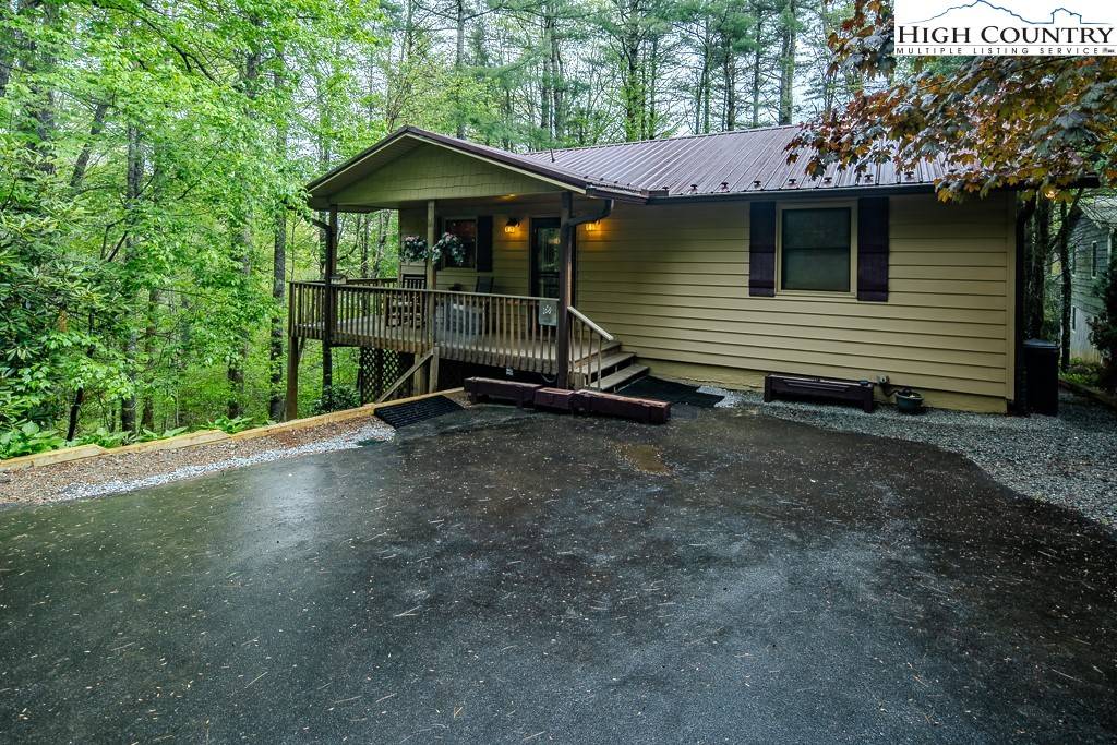 Newland, NC 28657,283 Spring Brook RD