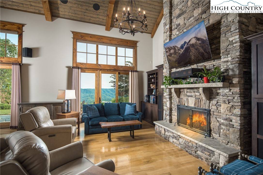 Boone, NC 28607,2274 Reynolds Pkwy
