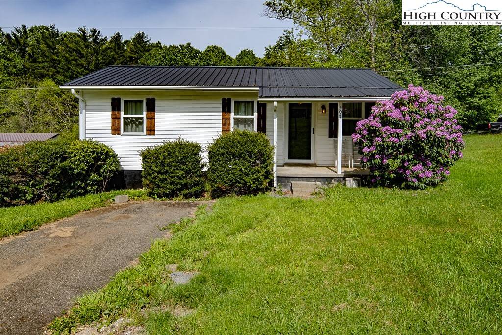 Jefferson, NC 28640,407 Ashe Park RD