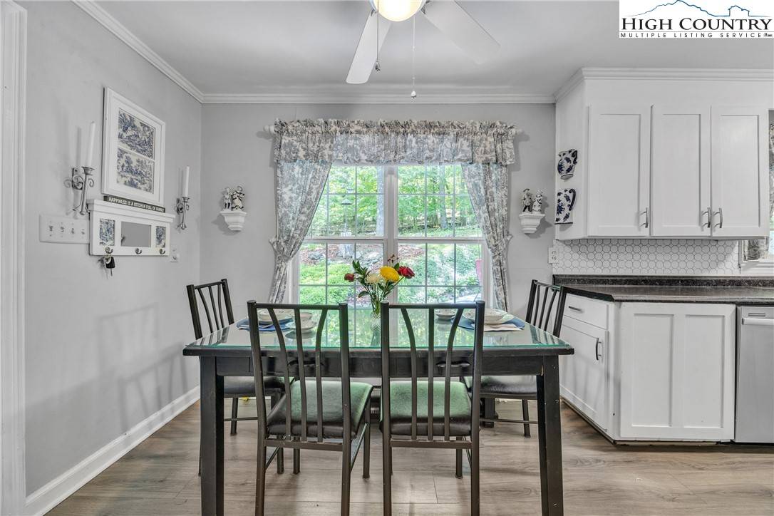 West Jefferson, NC 28694,162 Candle ST