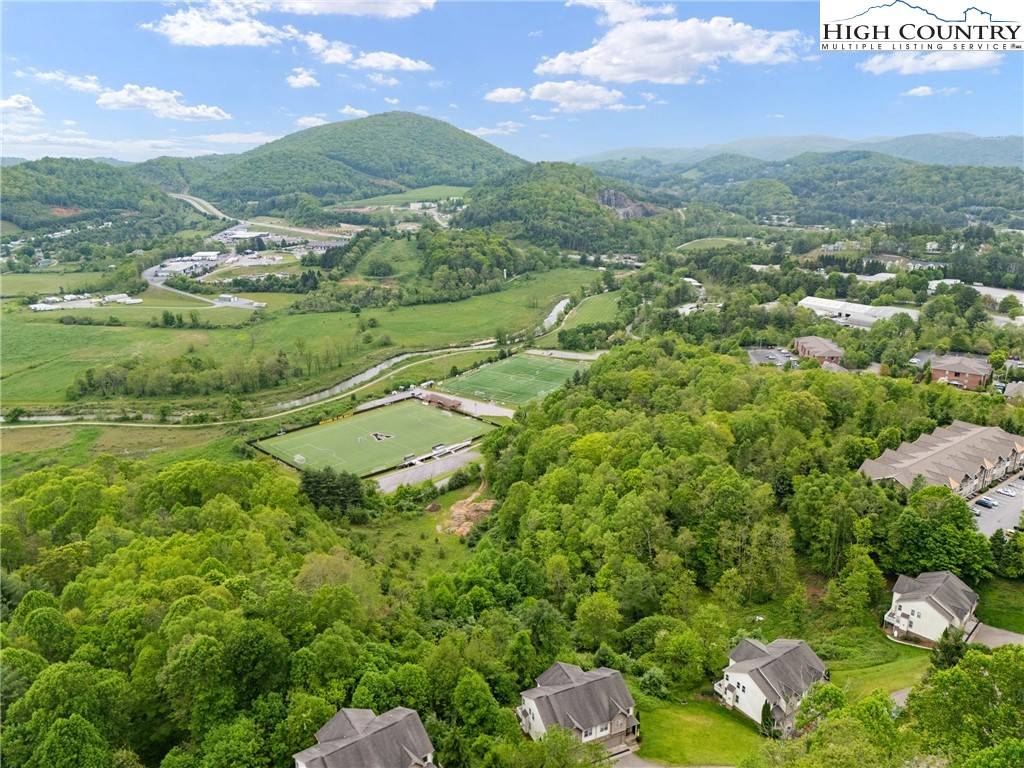Boone, NC 28607,166 Azor CT #2A