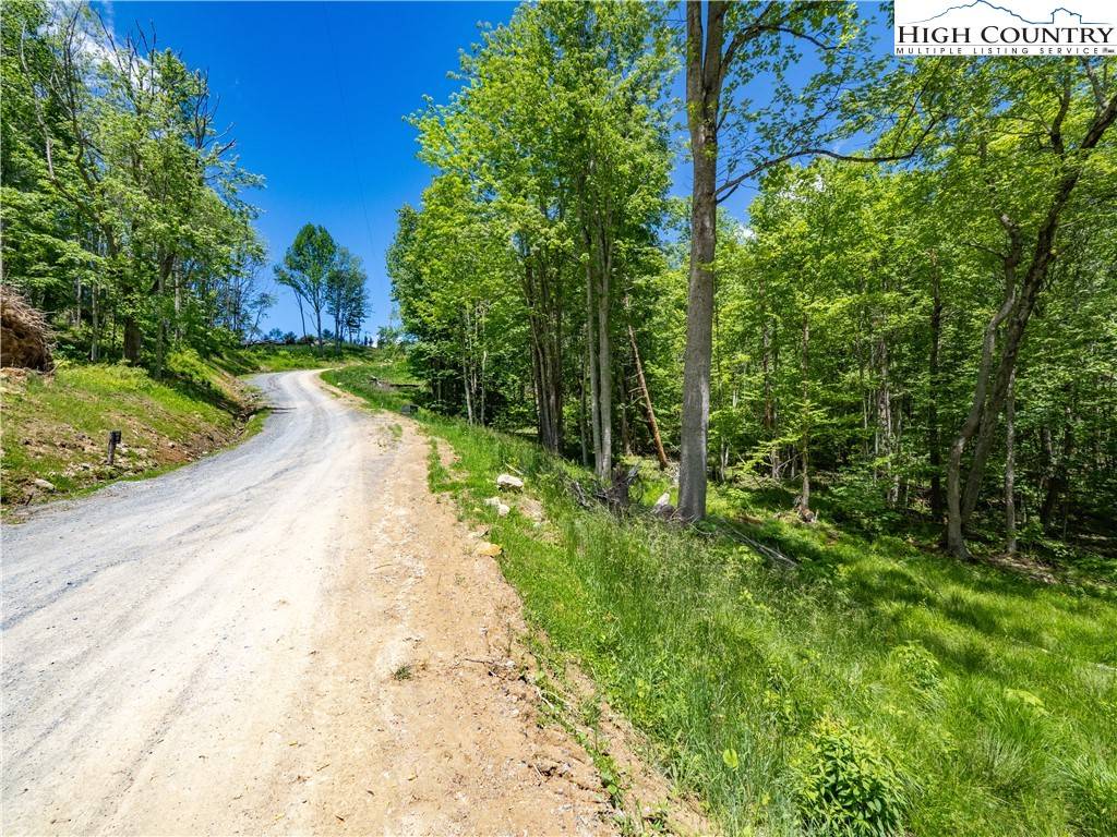 Elk Park, NC 28622,WR33 Sierra TRL