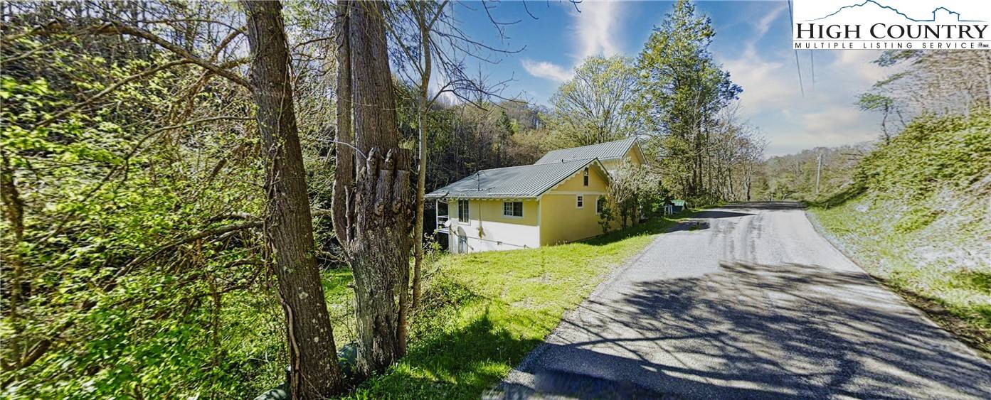 Newland, NC 28657,232 Cole Hollow RD