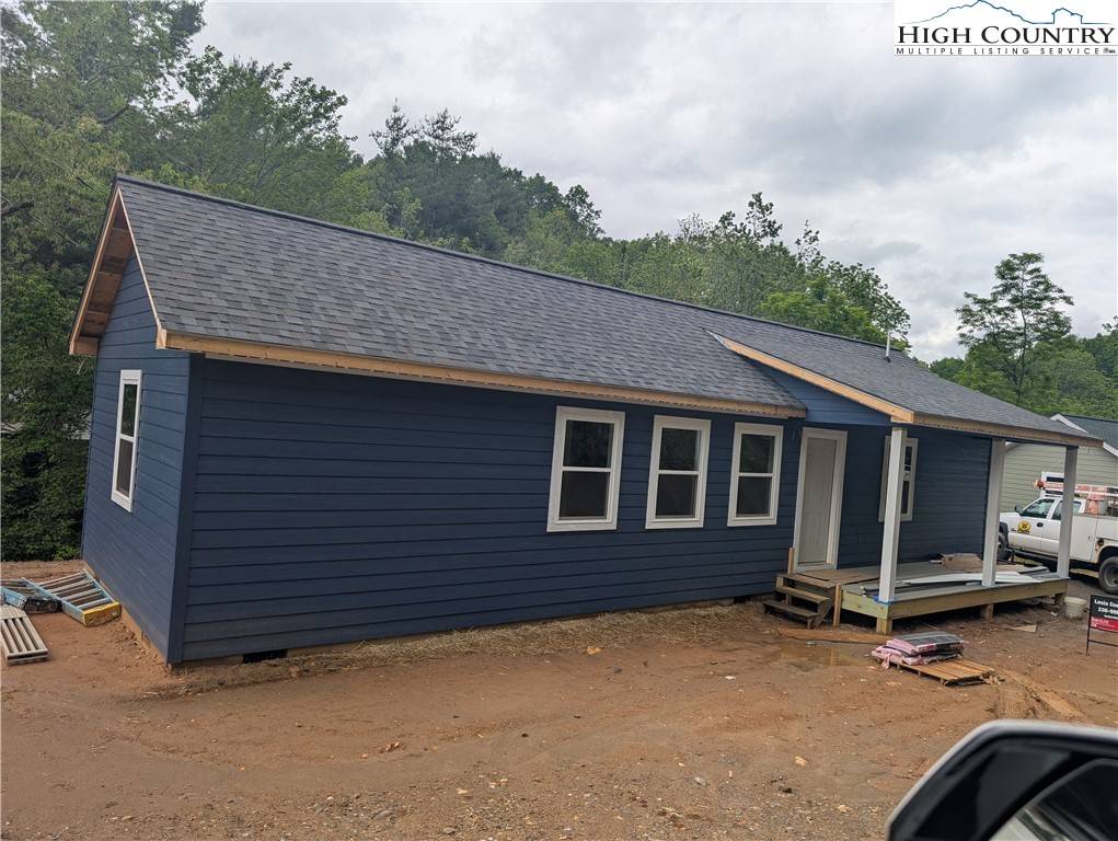 Sparta, NC 28675,109 Southside DR