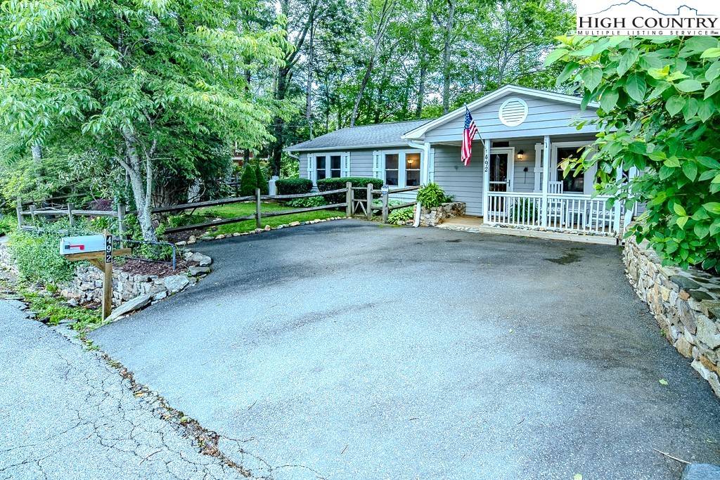 Blowing Rock, NC 28605,492 Skyland View DR