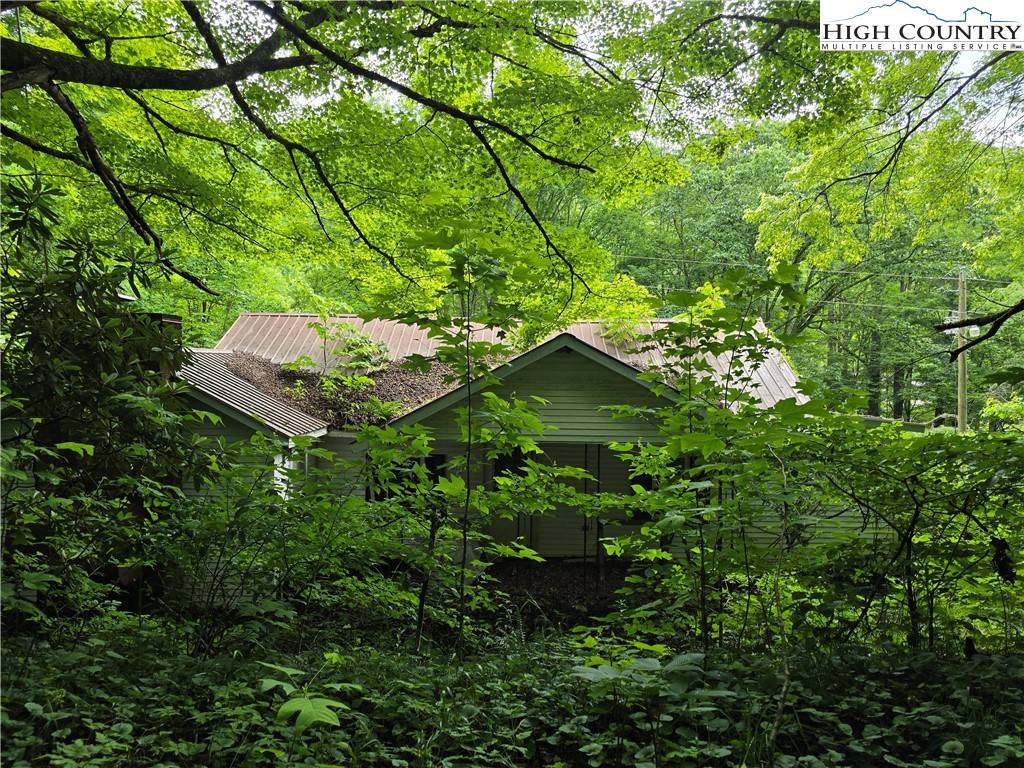 Warrensville, NC 28693,3455 W Mill Creek RD