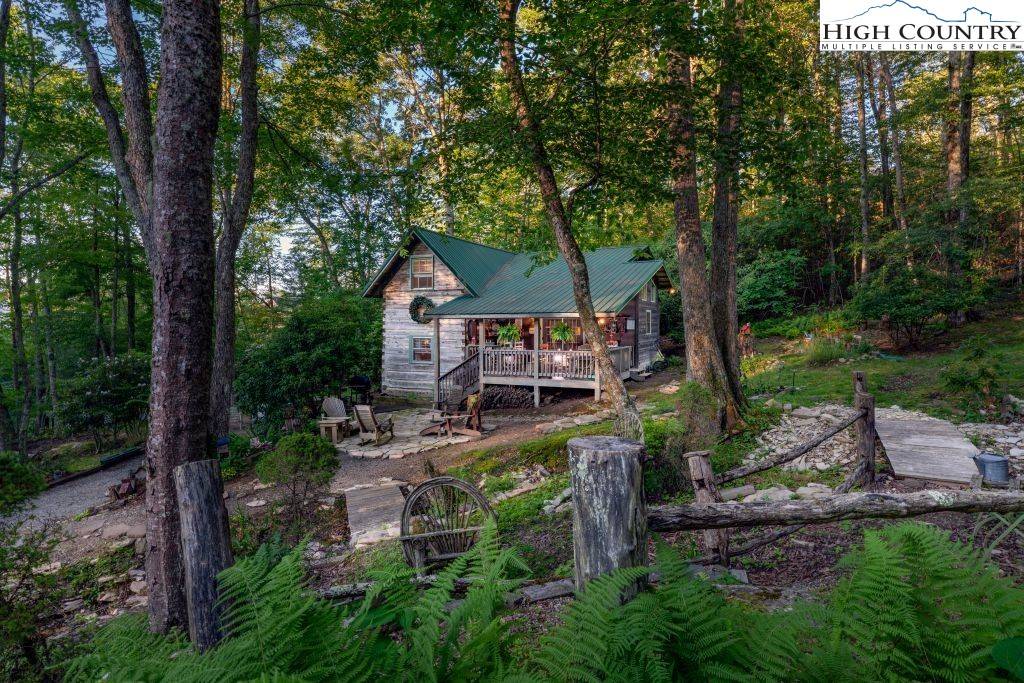 Banner Elk, NC 28604,31 Red Fox LN