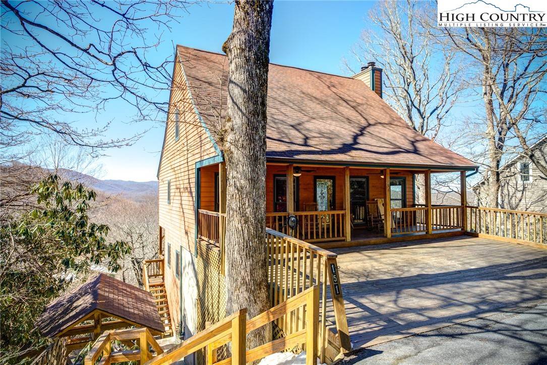 Blowing Rock, NC 28605,151 Locust LN