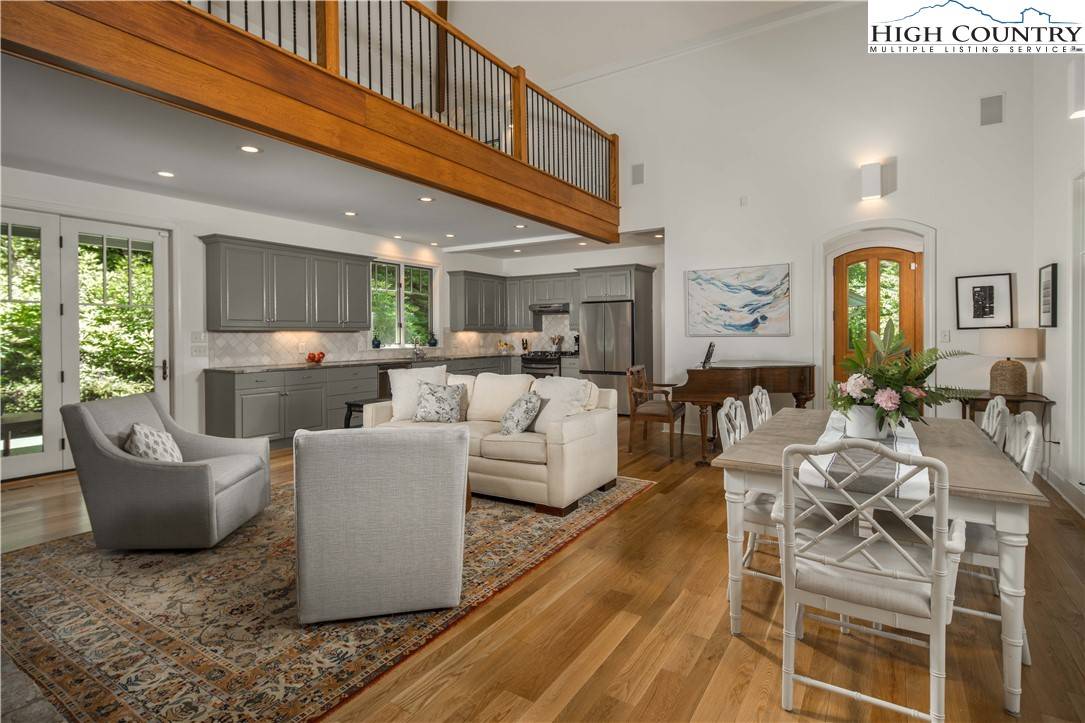 Boone, NC 28607,509 Twin Rivers DR