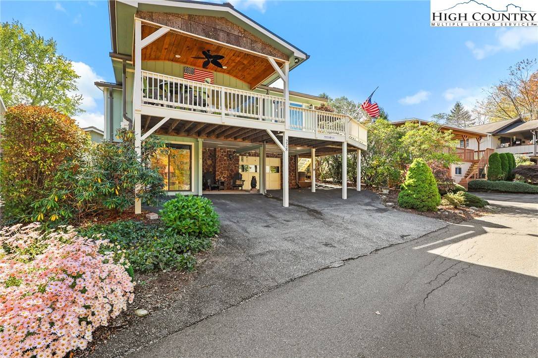 Newland, NC 28657,228 Snowshoe LOOP