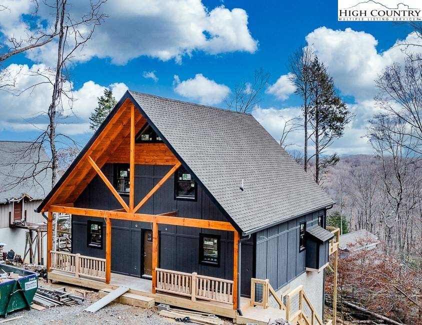 Beech Mountain, NC 28604,111 Village Cluster Road