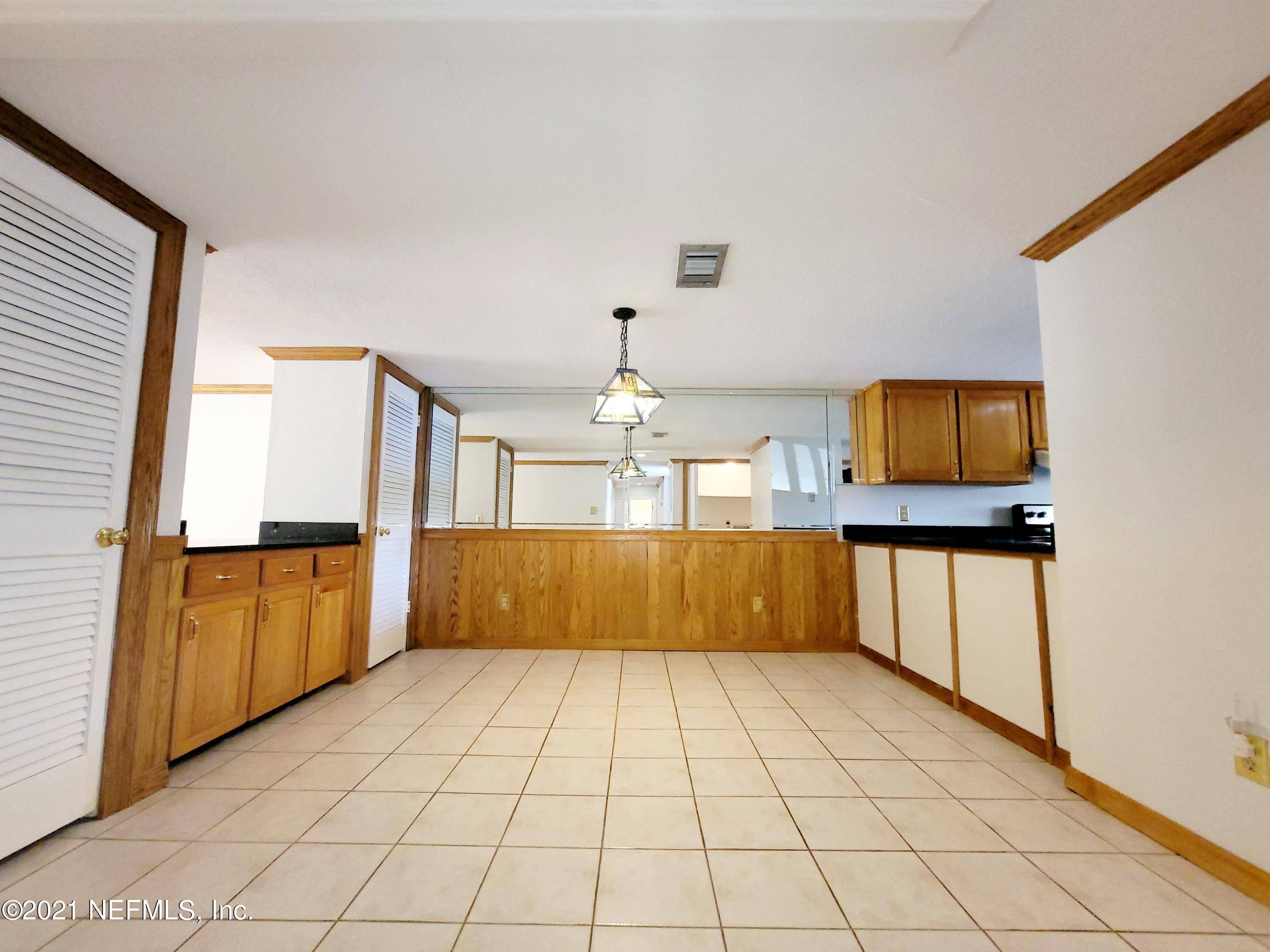 Lake City, FL 32055,215 NW FAIRWAY DR #18