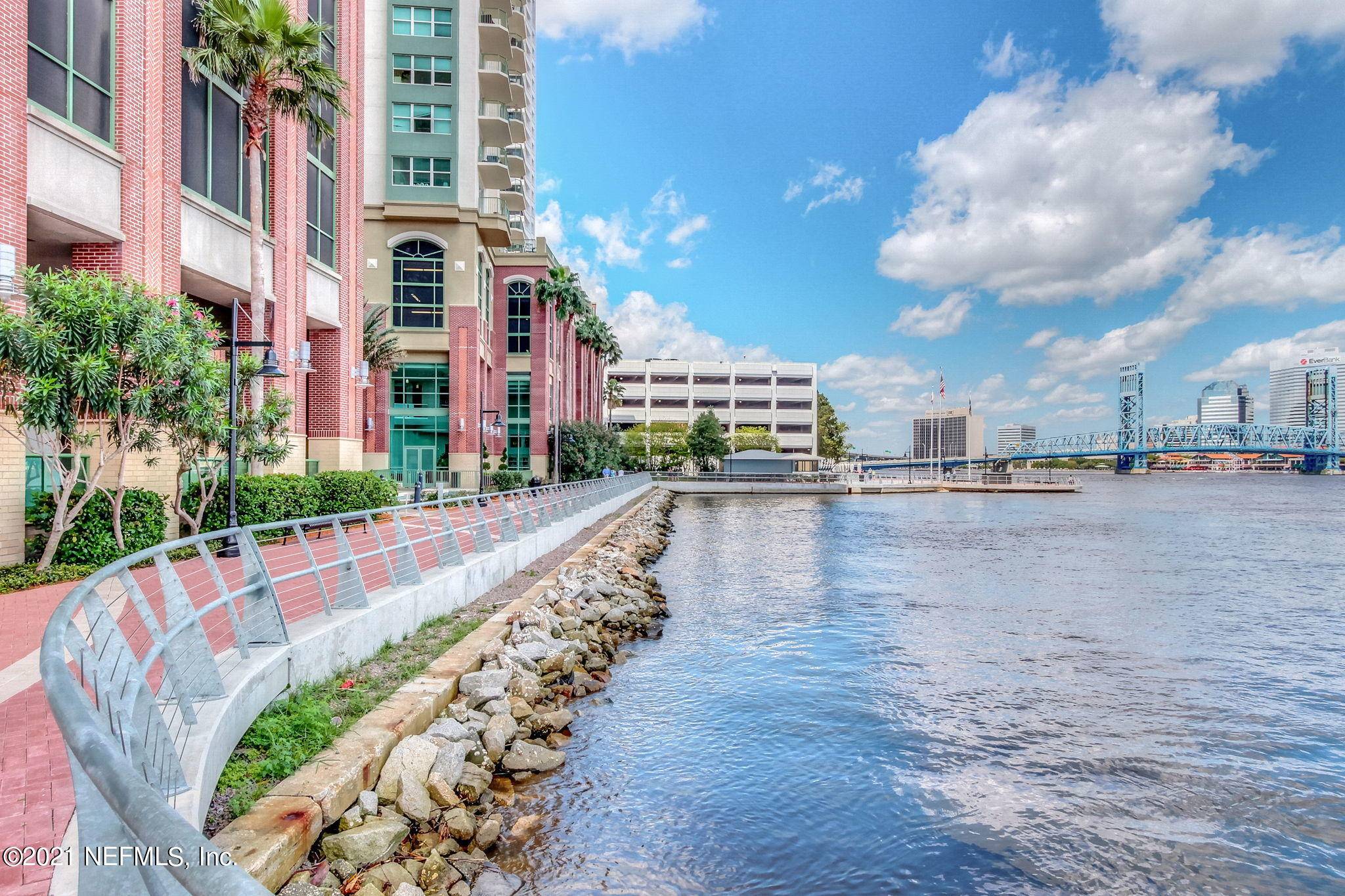 Jacksonville, FL 32207,1431 RIVERPLACE BLVD #2802