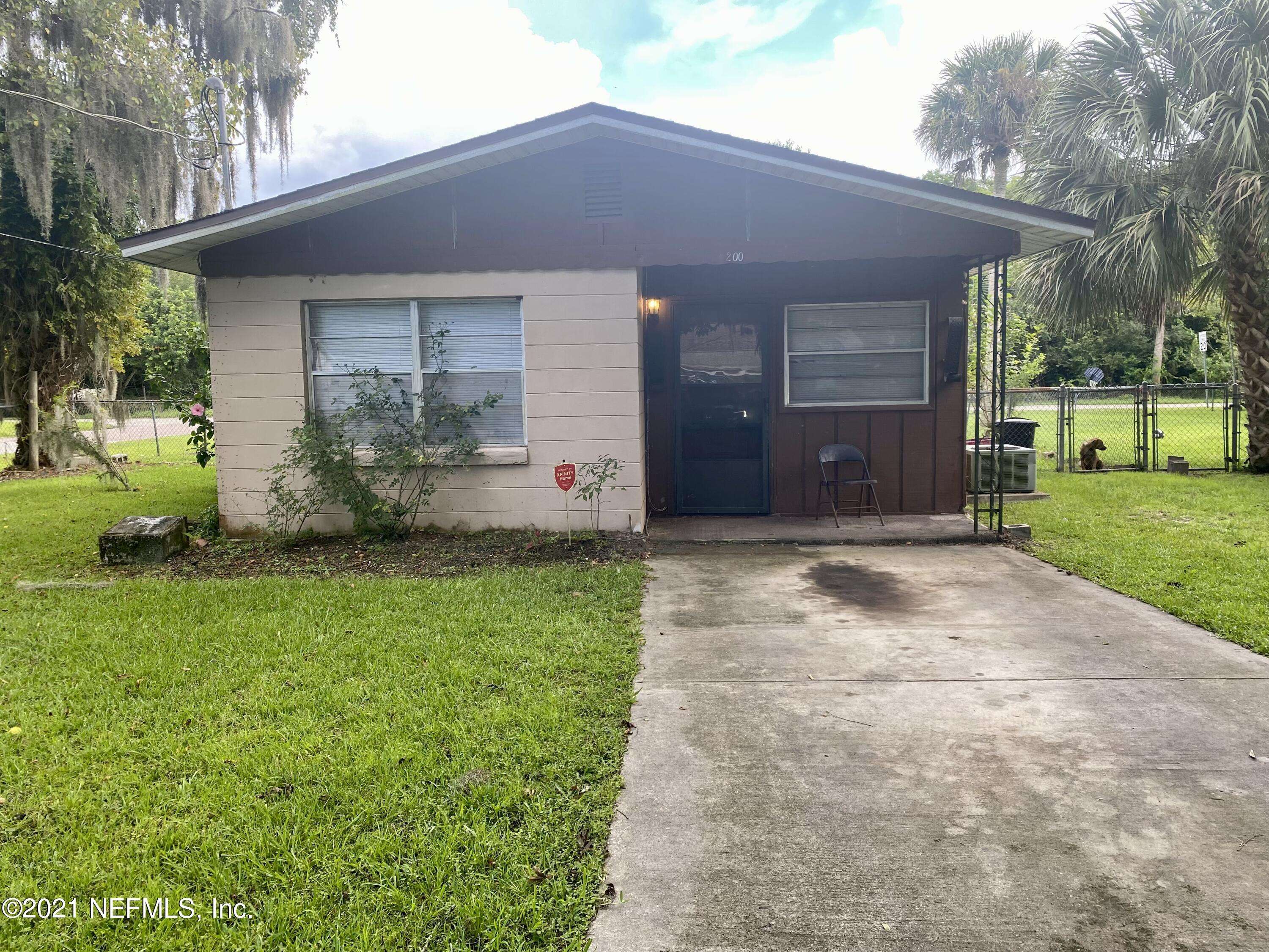 East Palatka, FL 32131,200 PINE ST