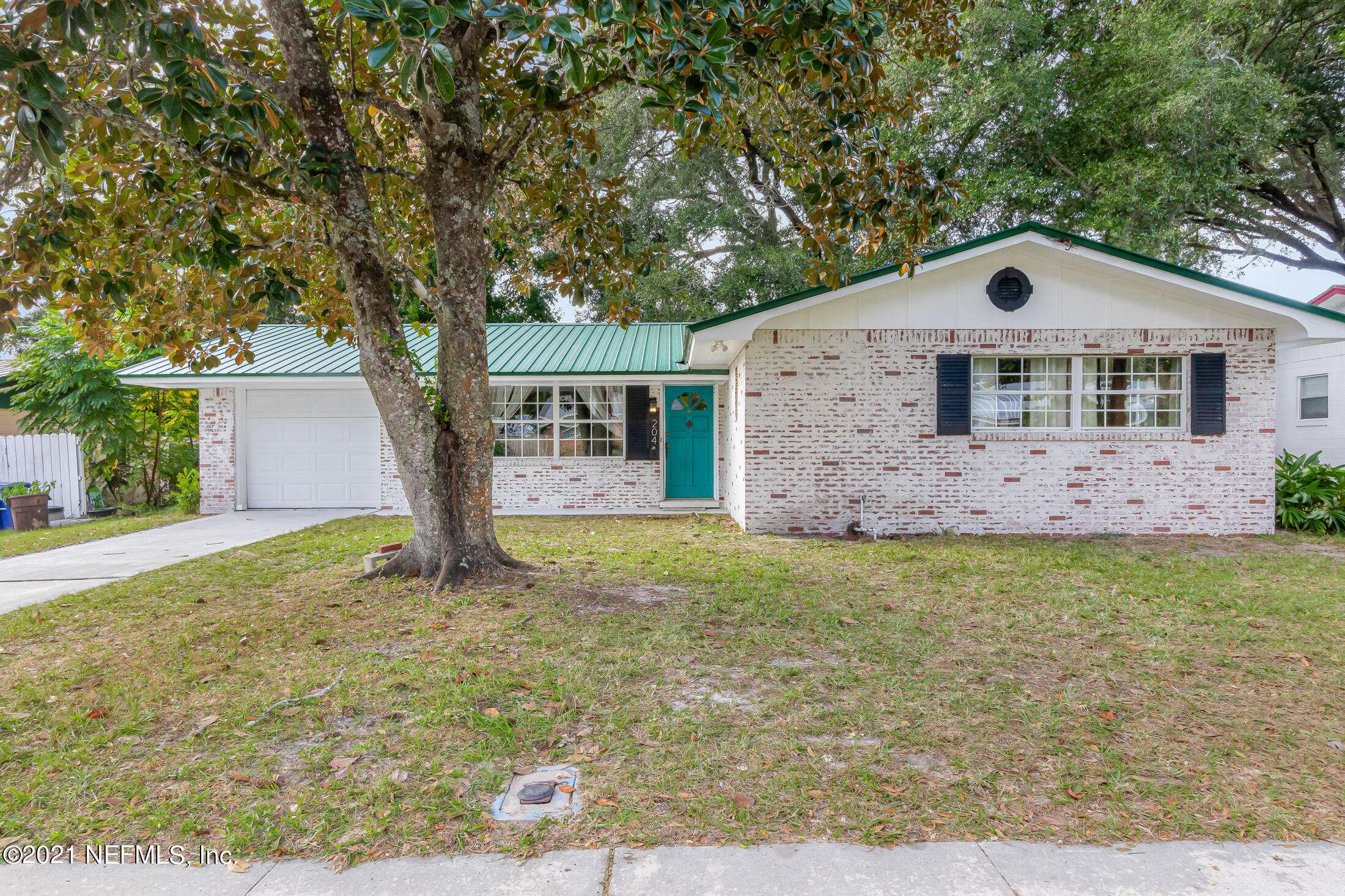 Palatka, FL 32177,204 HOLLY LN